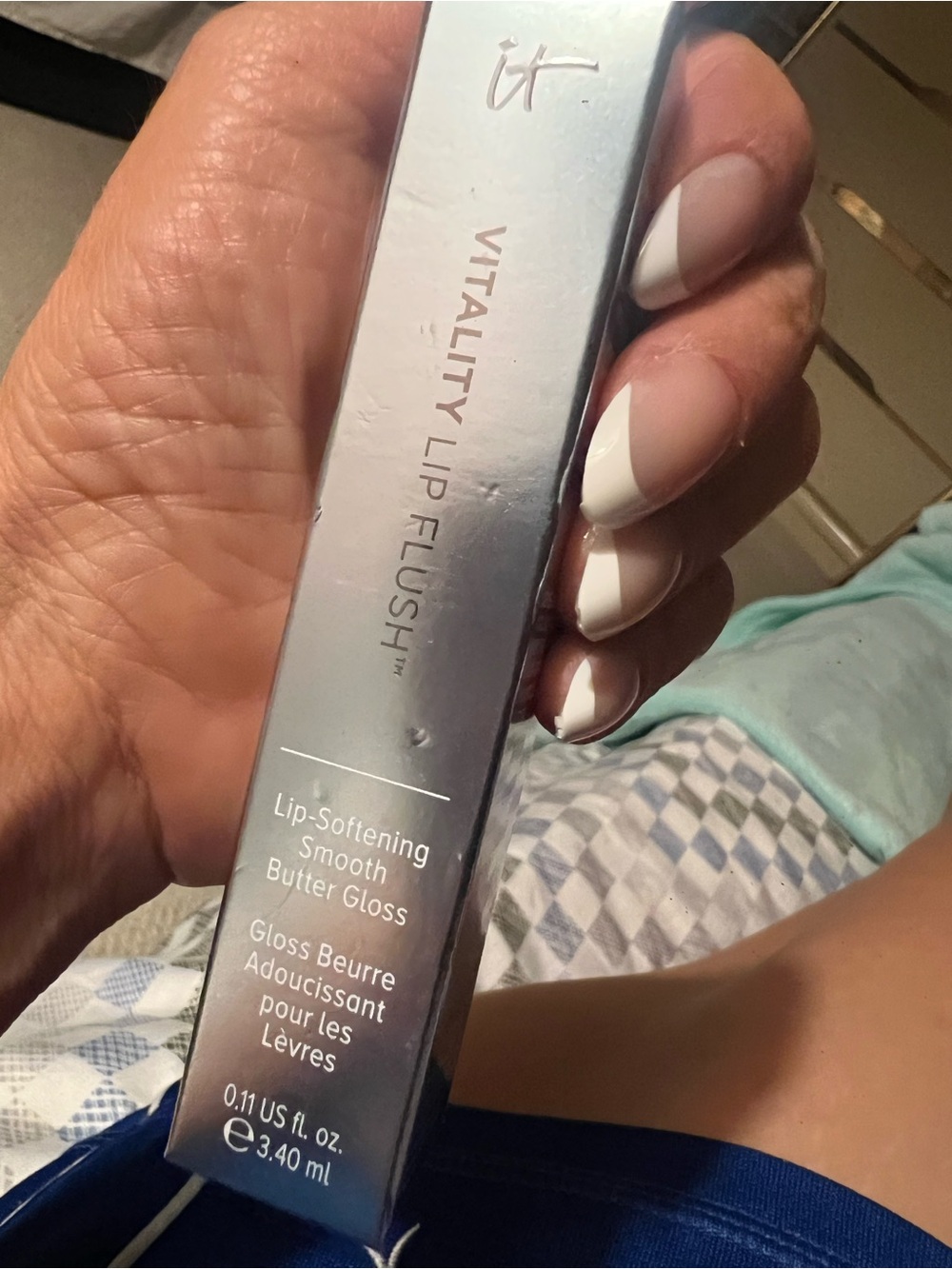 it cosmetics Vitality Lip Flush Butter Gloss - Silver Packaging